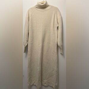 Long sweater lenght 52
Size S/M